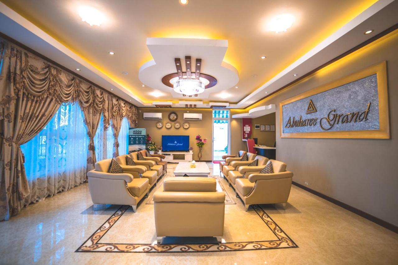 Abuharee Grand Hotel Addu City ภายนอก รูปภาพ