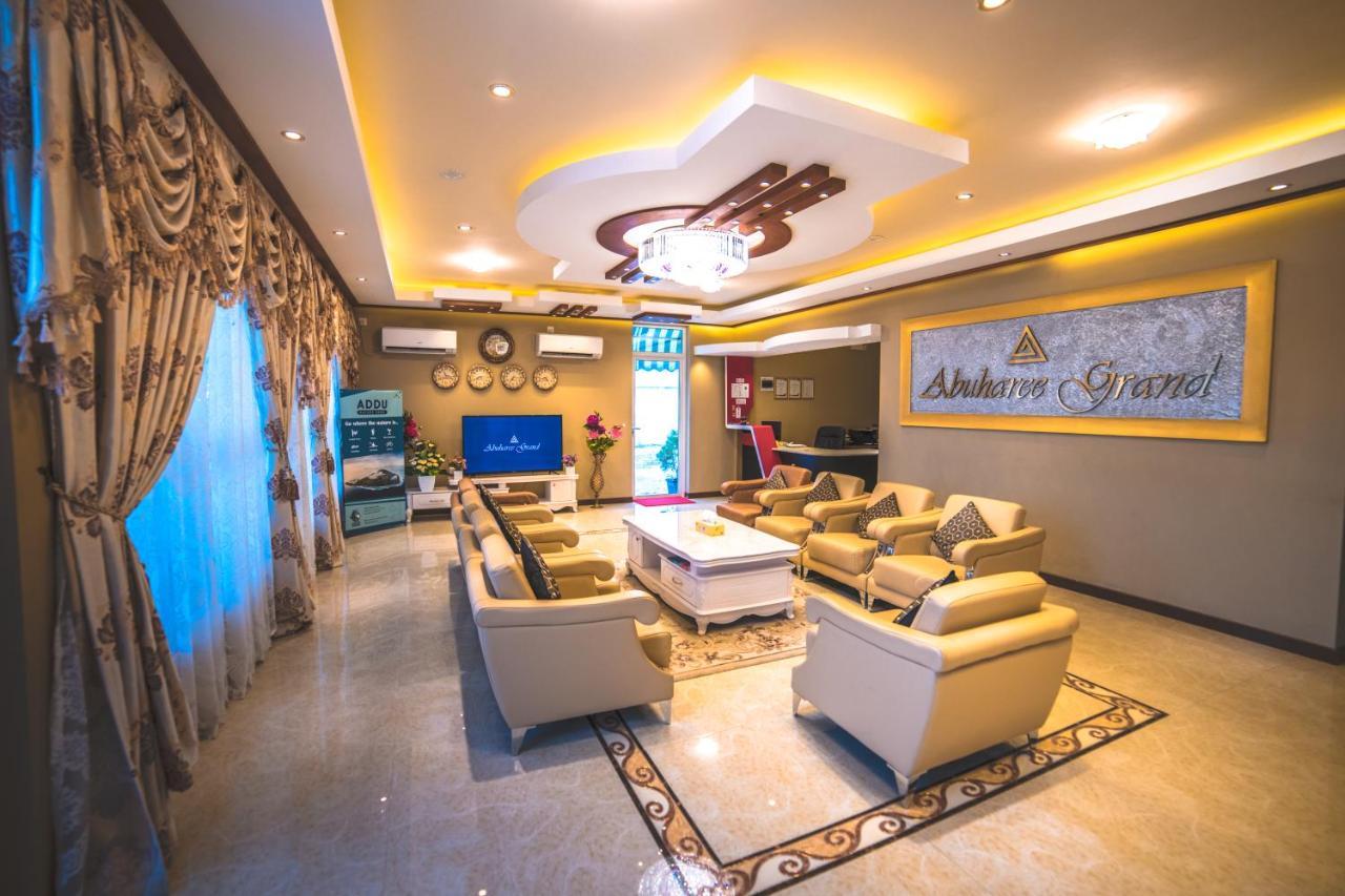 Abuharee Grand Hotel Addu City ภายนอก รูปภาพ